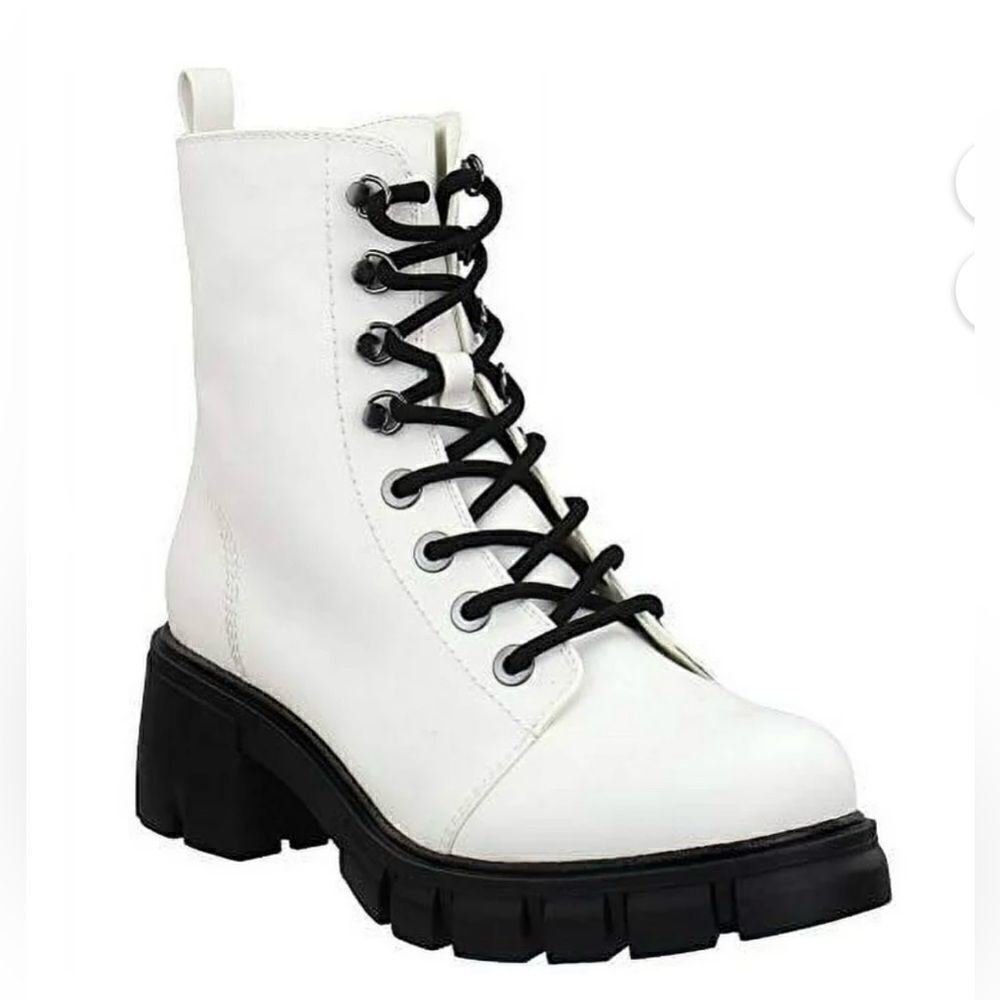 MIA Mila White Faux Leather Combat Lace Up Boots Size 7.5 M